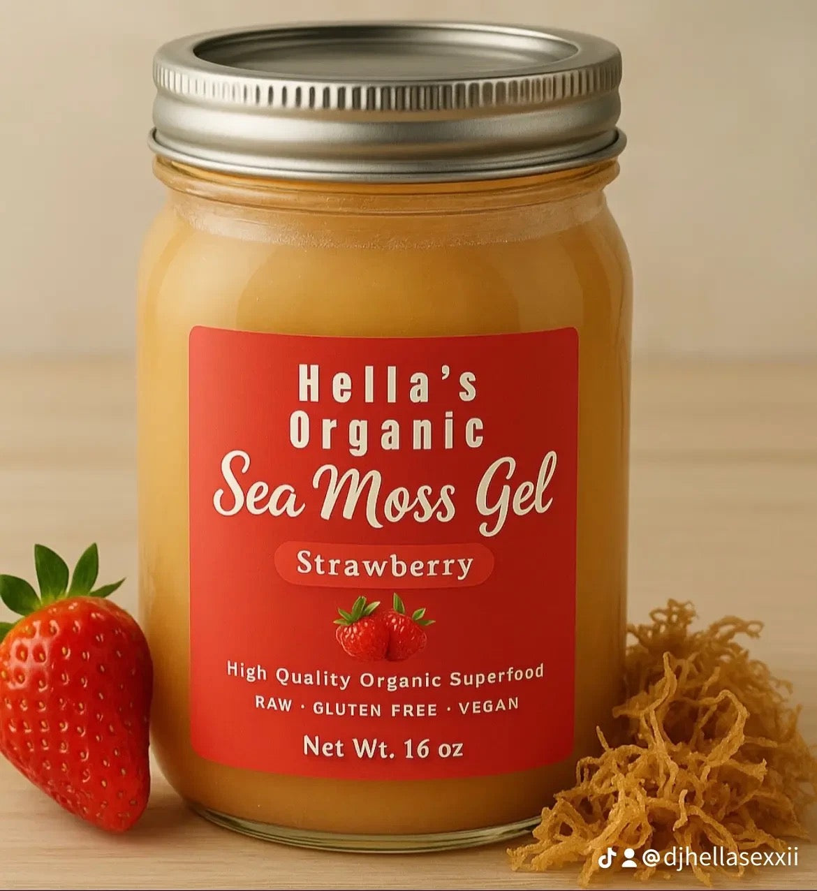 HELLA’S ORGANIC SEAMOSS STRAWBERRY